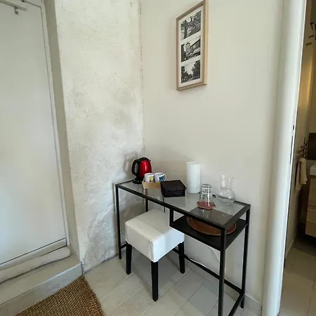 Апартаменты Version Sud- Chambre Privee Spacieuse A Йер